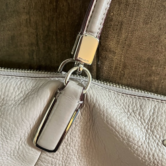 Coach Kelsey bag - creamy stone color - Picture 5 of 7